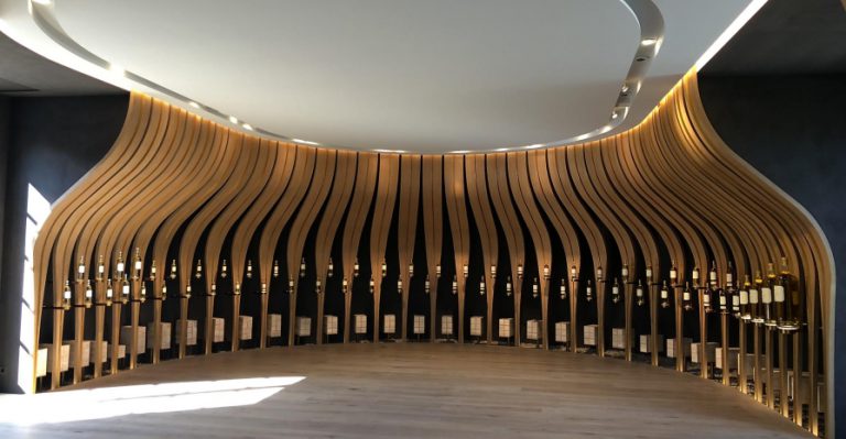 YQUEM SALLE DEGUSTATION